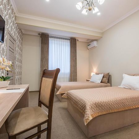 Huzur Hotel Tashkent Exterior photo